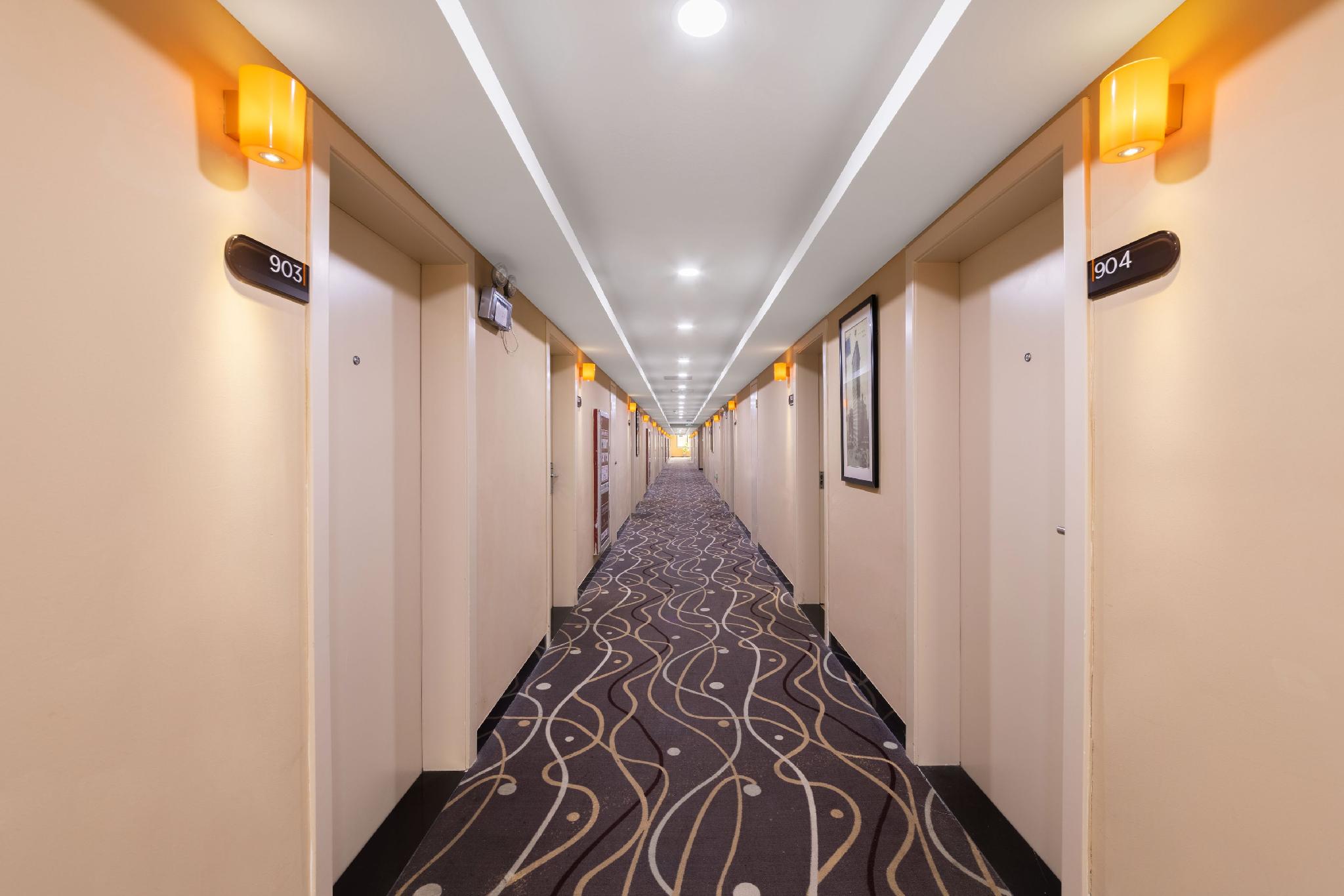 7 Days Premium Xiamen Airport 40/50