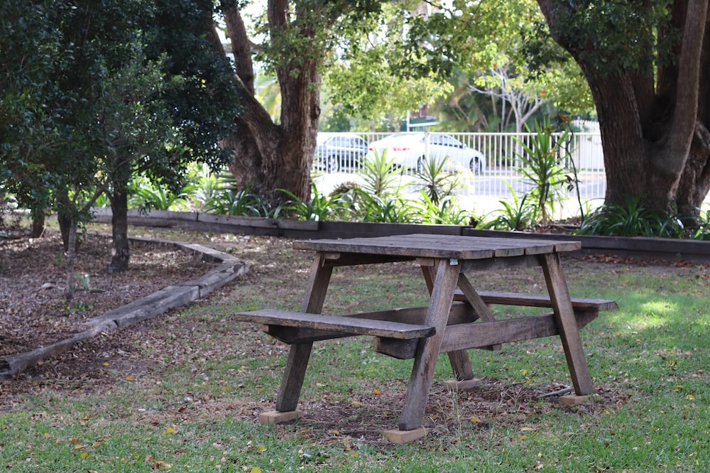 Bundaberg Spanish Motor Inn 16/33