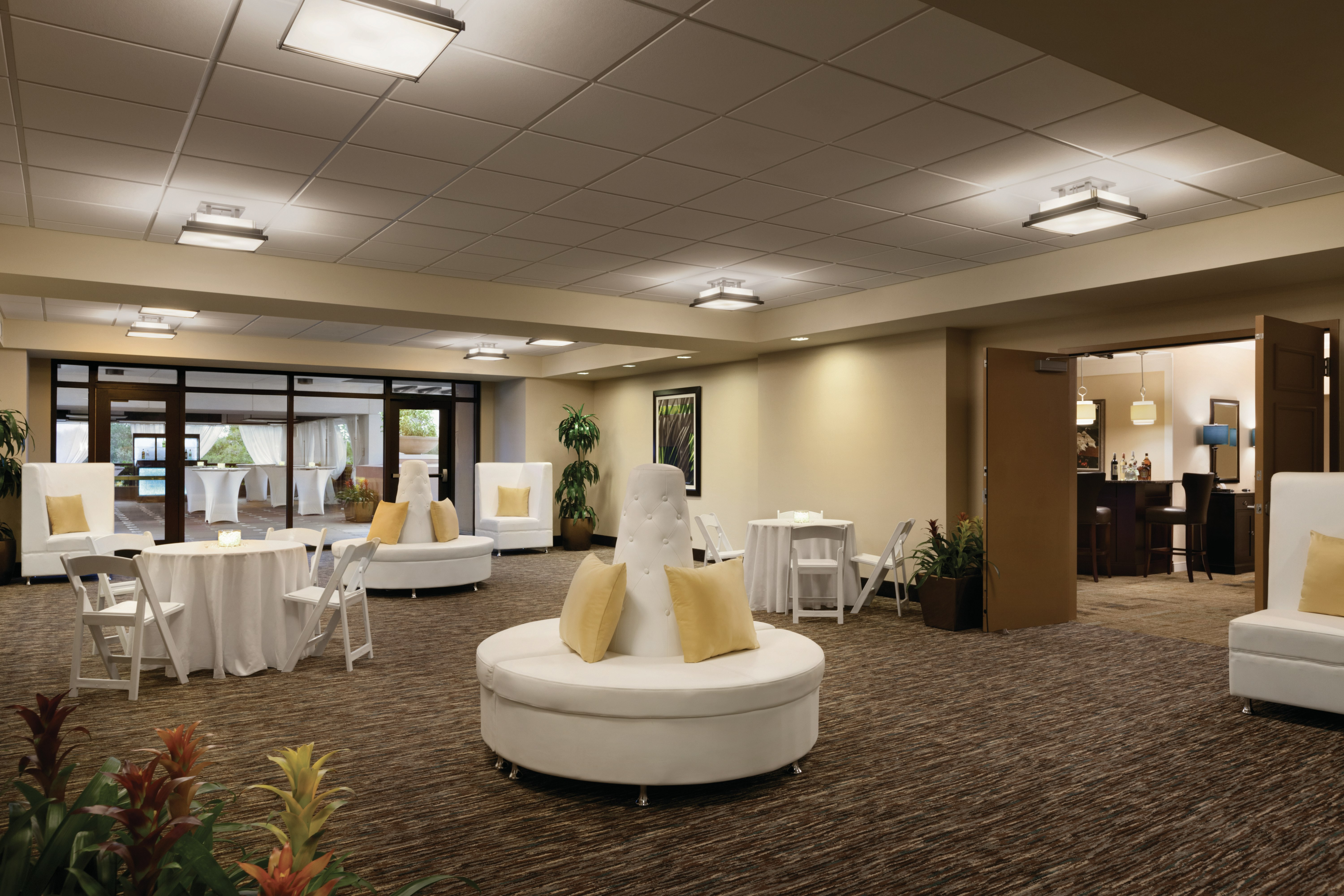 Embassy Suites By Hilton Orlando Lake Buena Vista South 81/82