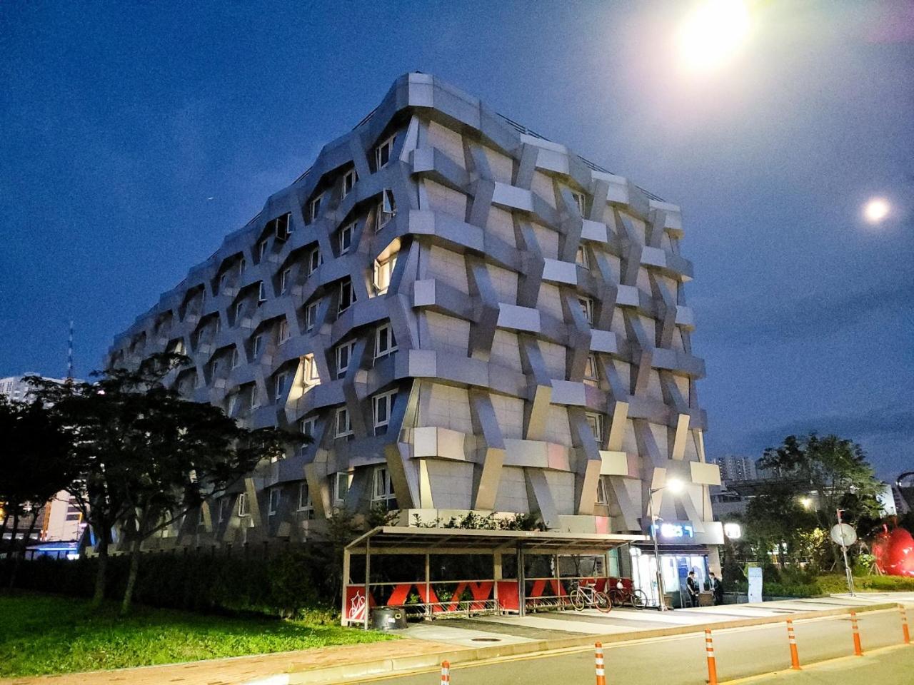 Chungchoho Best Hotel 10/42