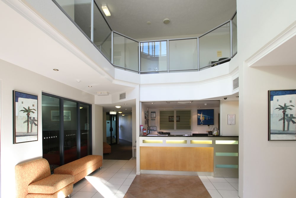 CALOUNDRA CENTRAL APARTMENT HOTEL 14/68