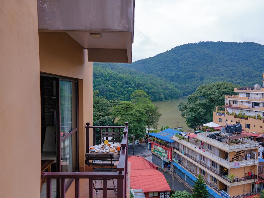 Pokhara Batika 7/72