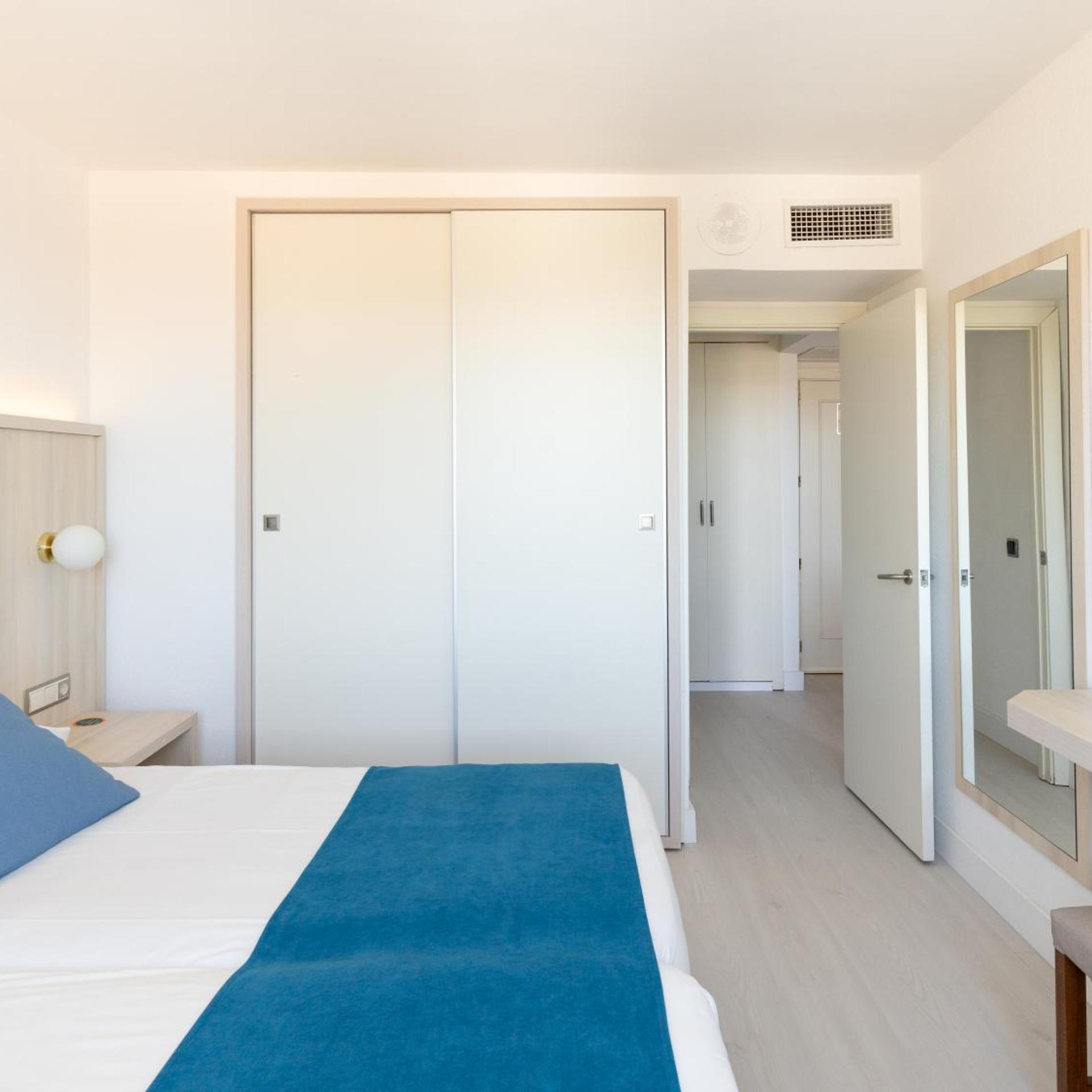 1 Bedroom, Apartment, Street View