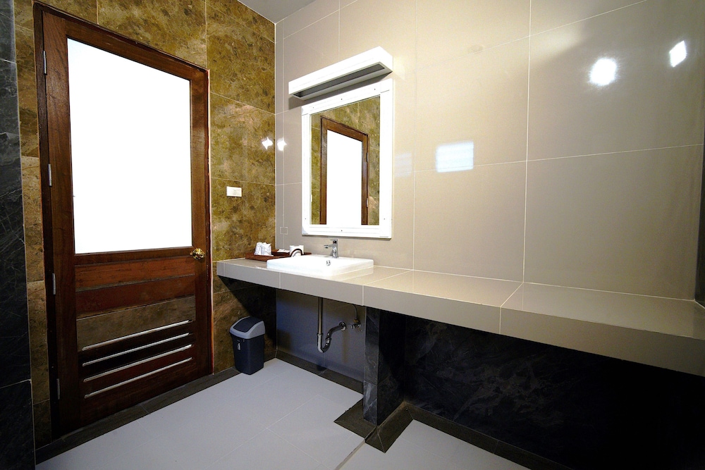 Villa Cha Cha Chaolao Beach Resort 59/60