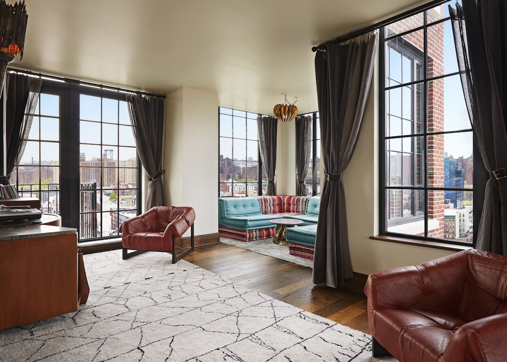 The Ludlow Hotel 37/56