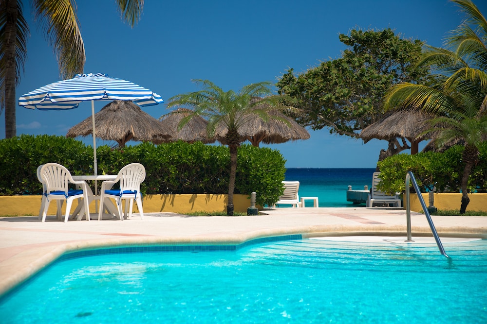 Playa Azul Cozumel 8/67