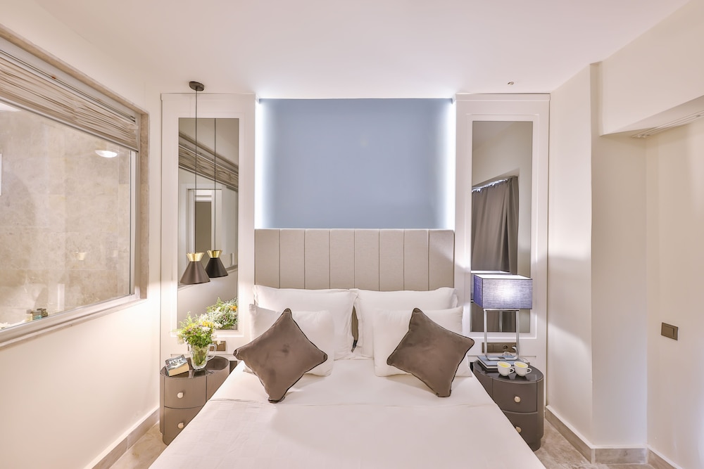 Hera Hotel 26/70