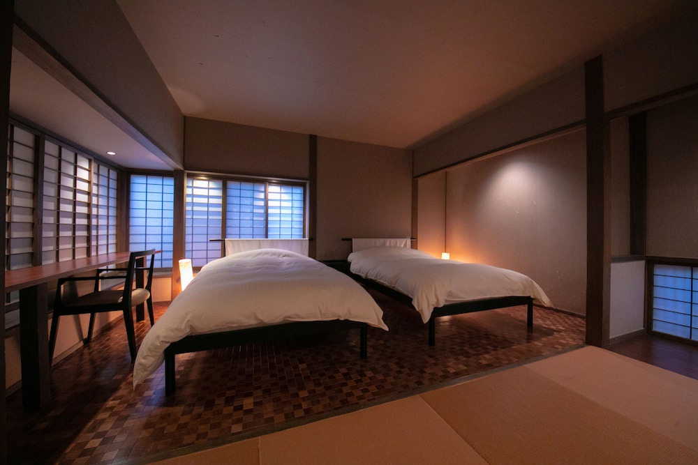 Japanese Western, Sakura, Exclusive, Twin Beds, 2 Futon Beds, Hot Spring Bath