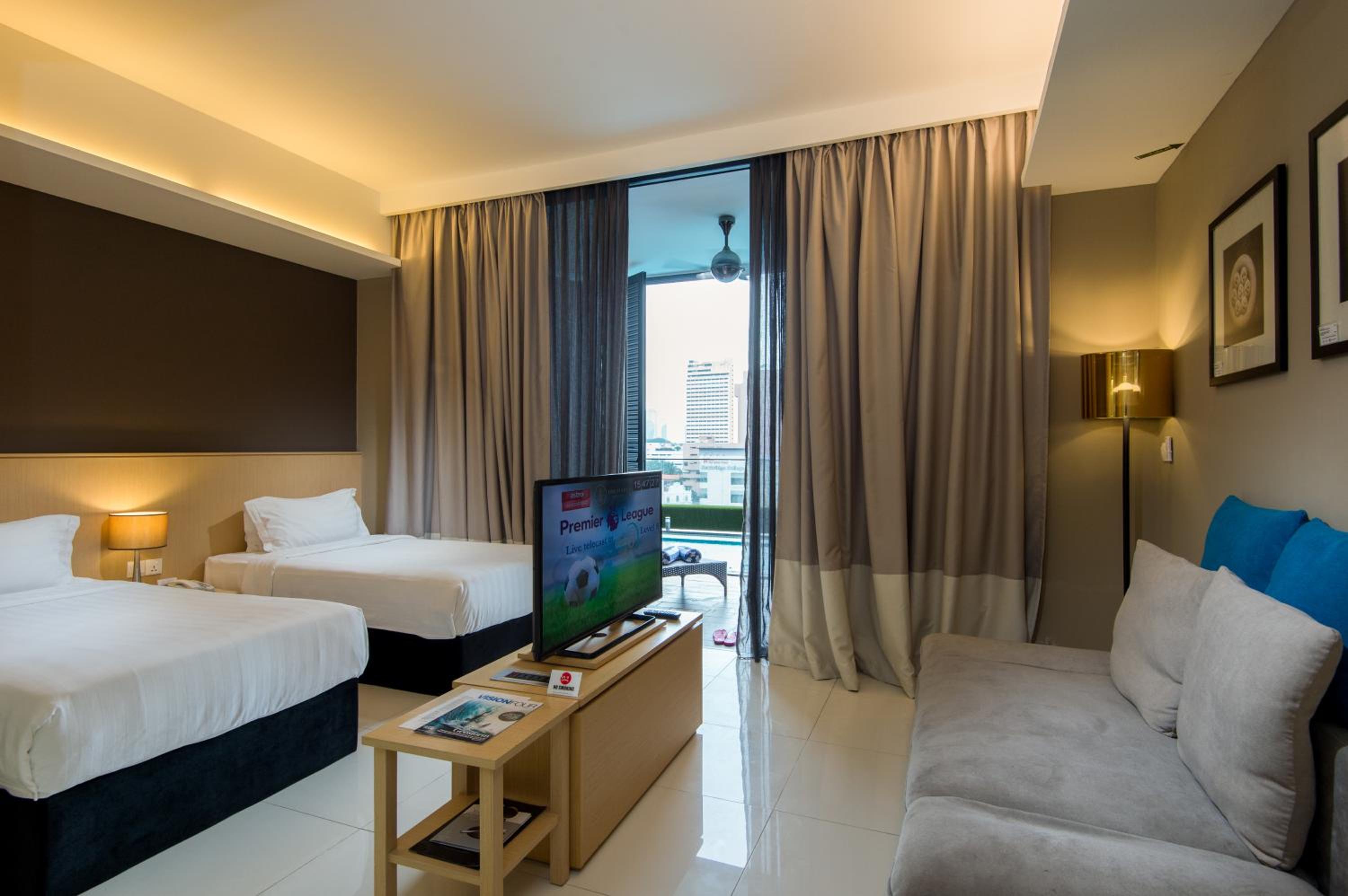 Heritage, Suite, Twin Beds, Pool Side