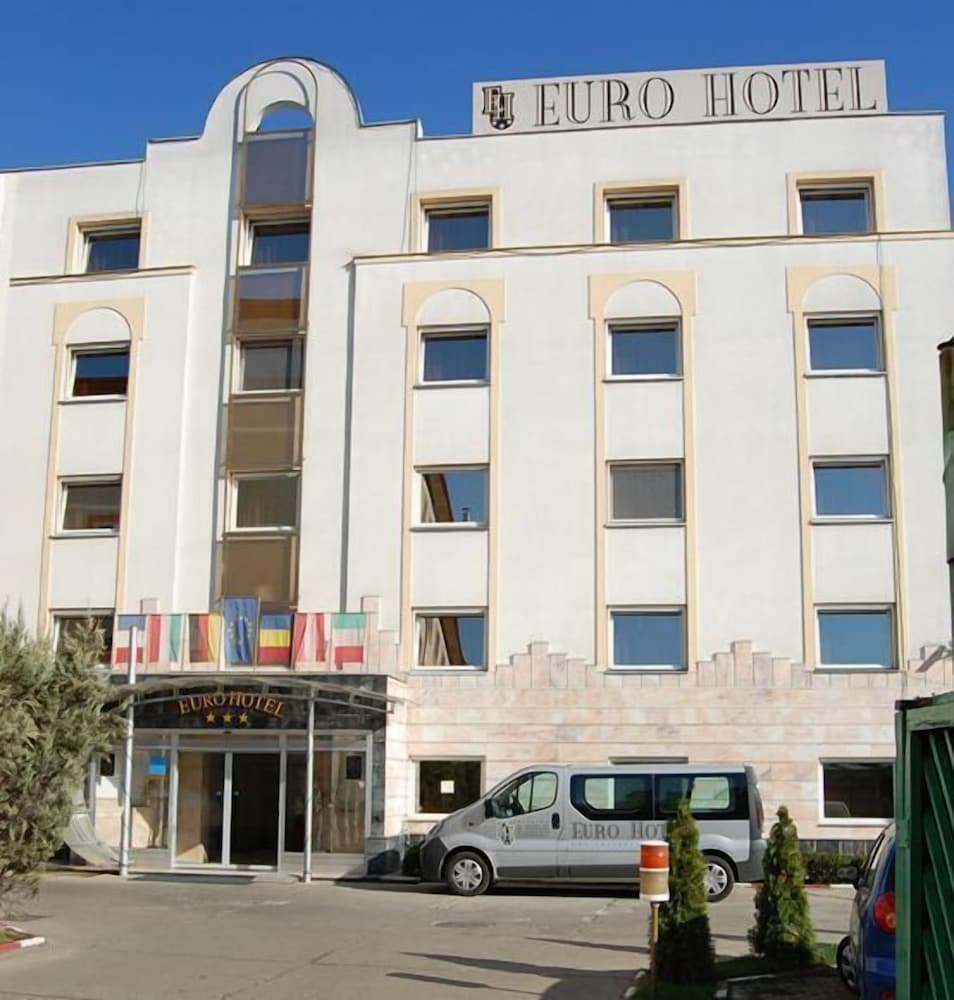 Euro Hotel 3/31
