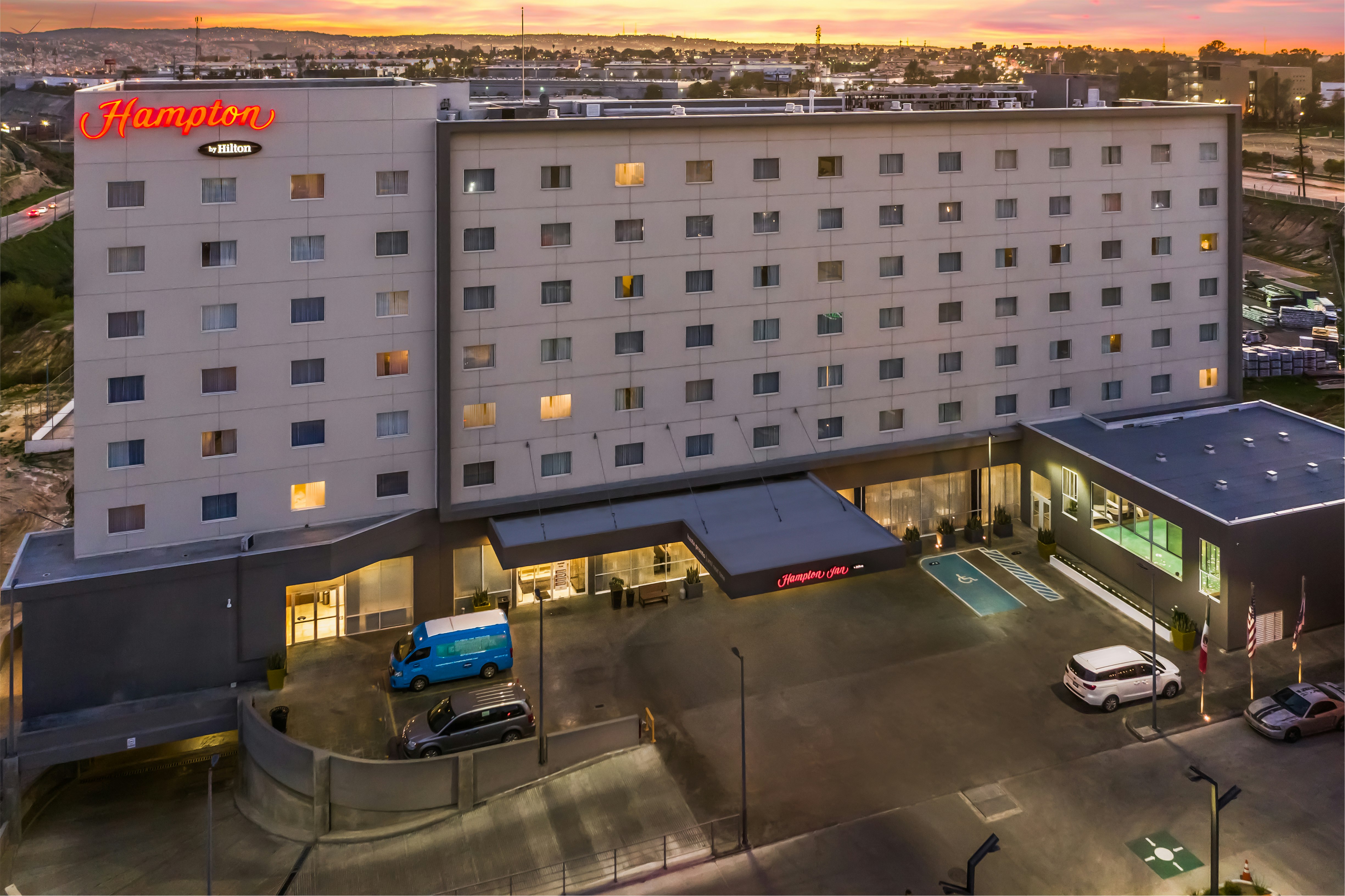 Hampton Inn by Hilton Tijuana 6/80