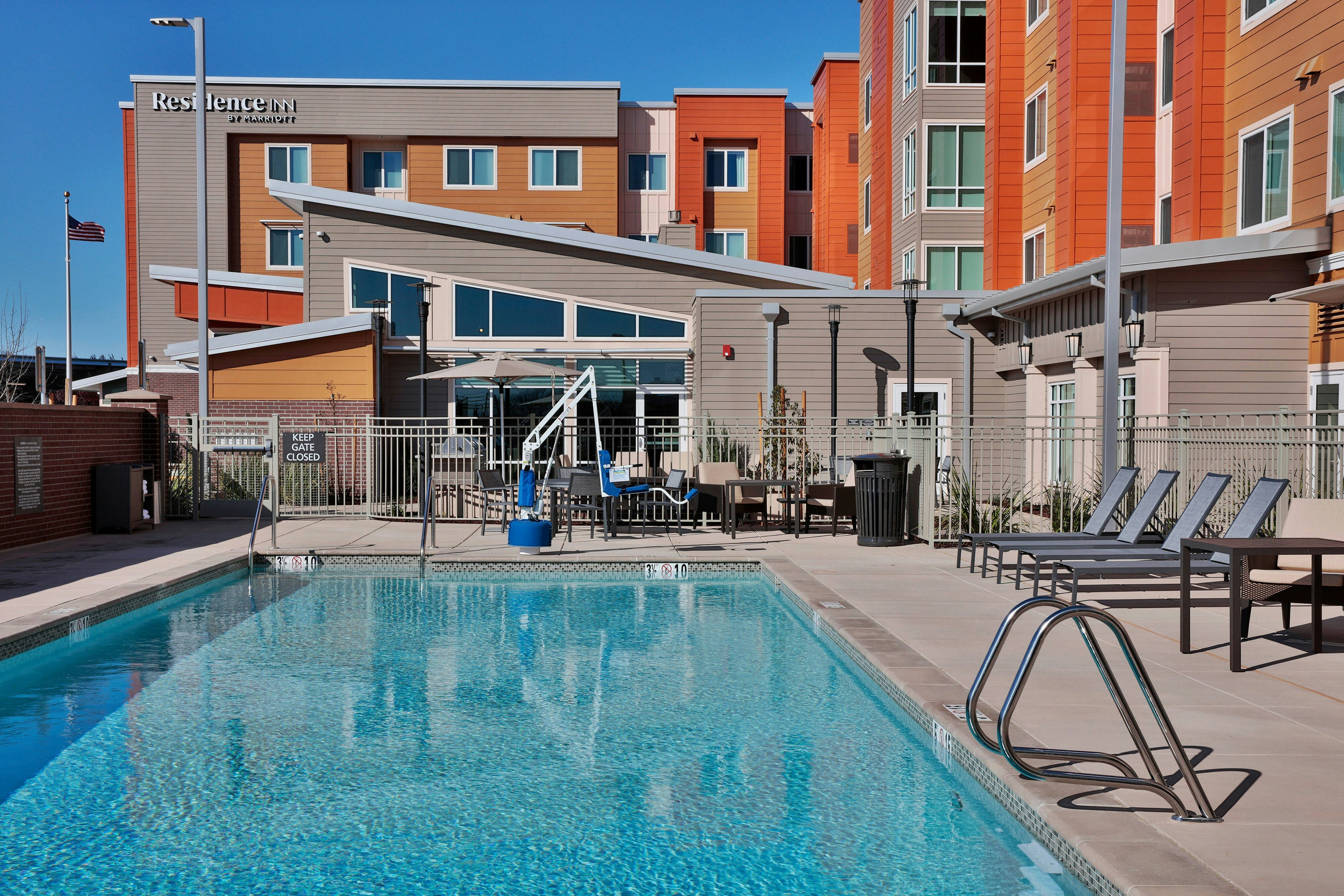 Residence Inn By Marriott Sacramento Davis 24/26