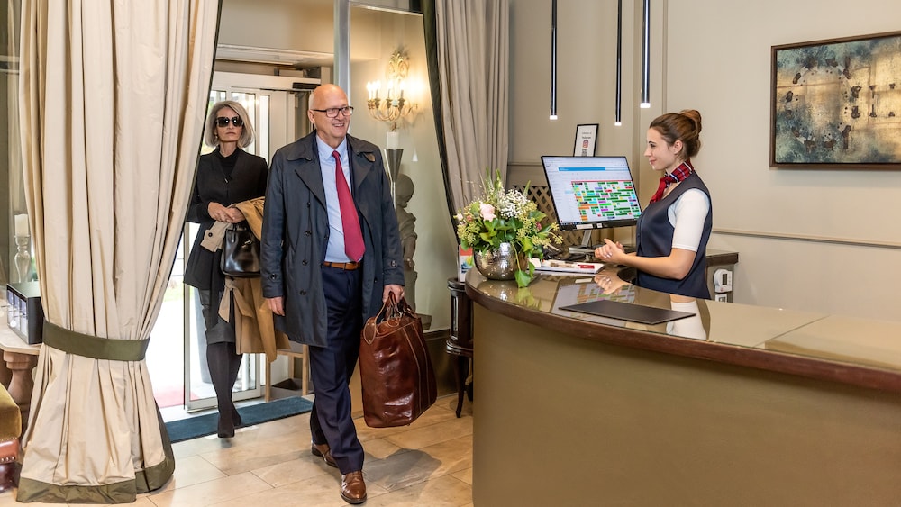 Hotel Wurzburger Hof 6/50
