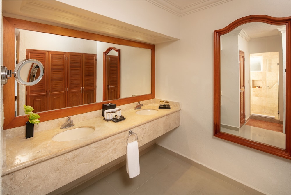 El Dorado Seaside Palms All Inclusive 57/65