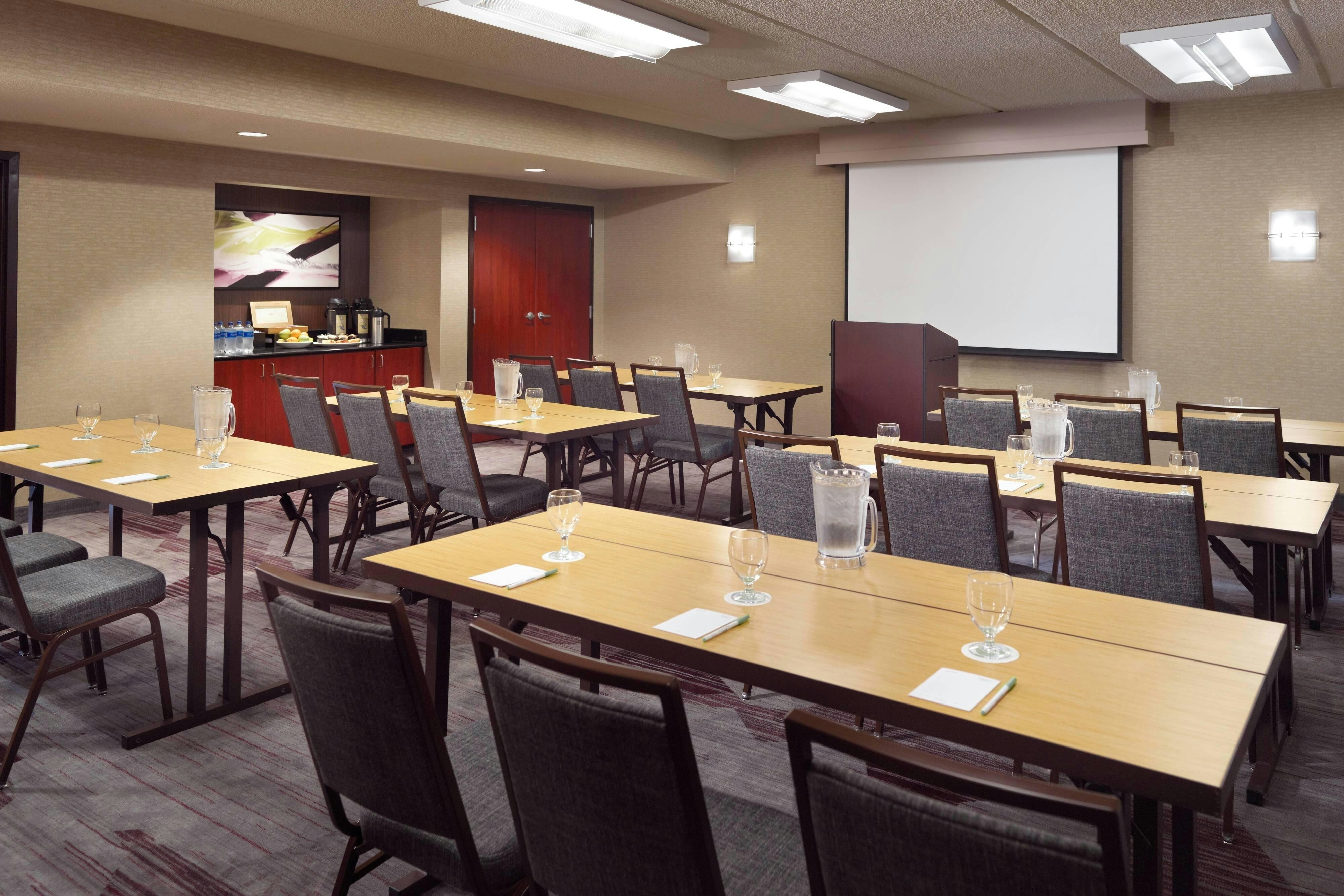 Courtyard by Marriott Tallahassee Downtown/Capital 13/14