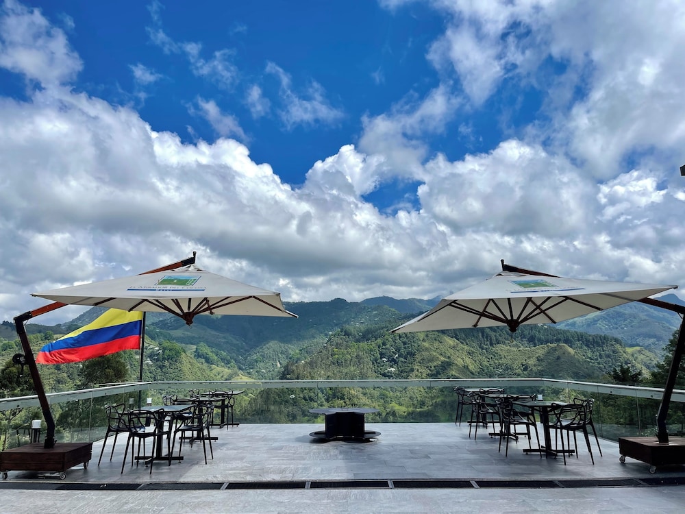 Hotel Mirador del Cocora 70/77