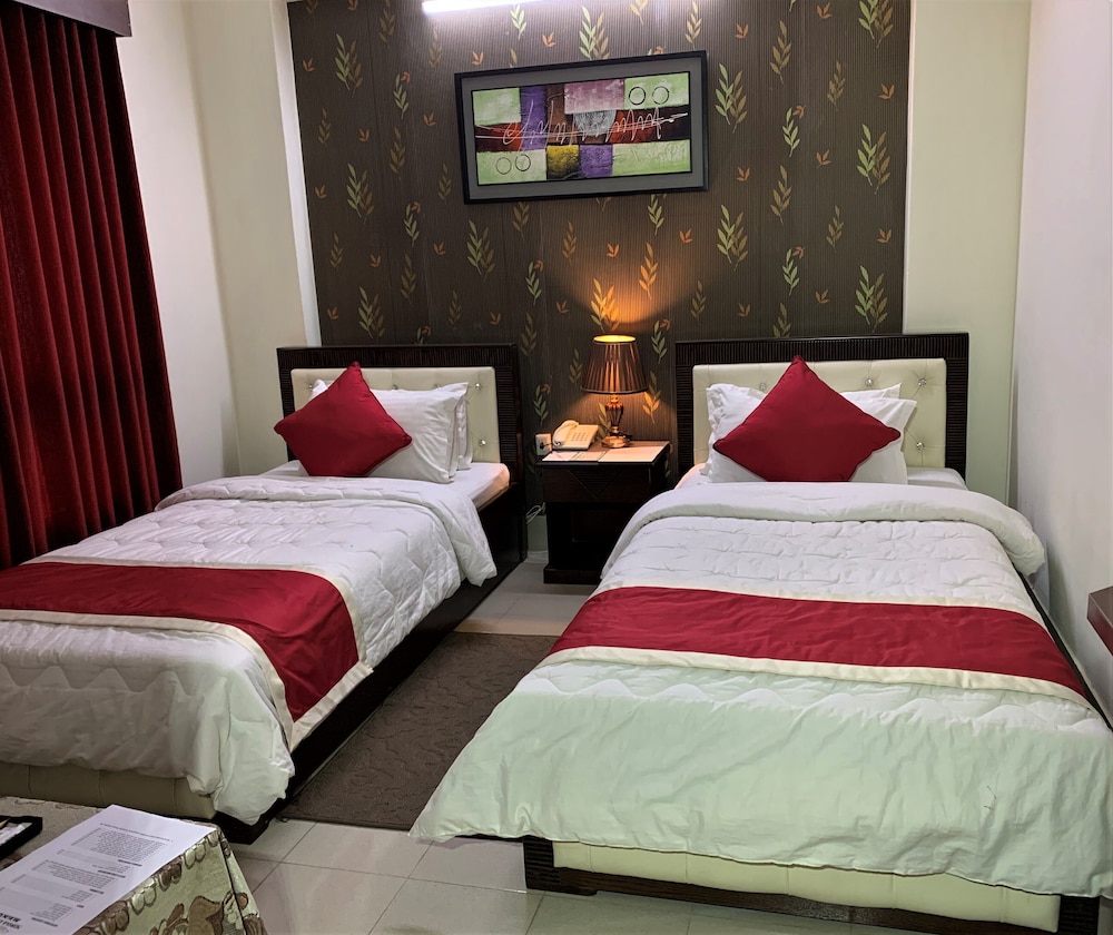 Hotel Grand Circle Inn 29/60