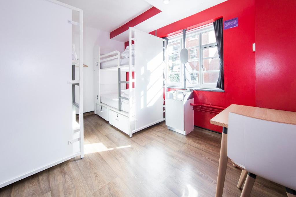 Room, Shared Bathroom