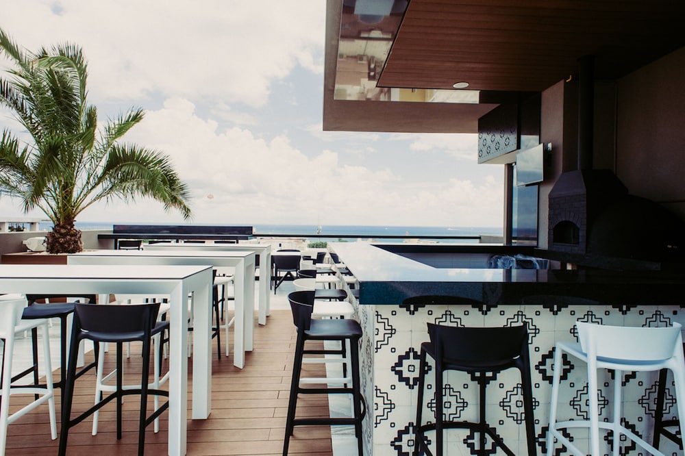 Marquee Playa Hotel 73/76