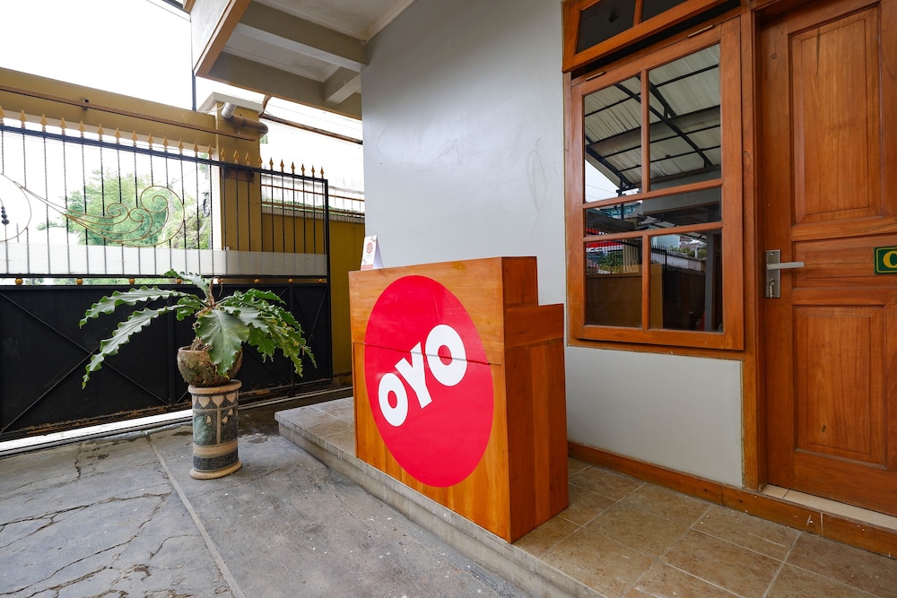 OYO 2737 D'Kost 29/37