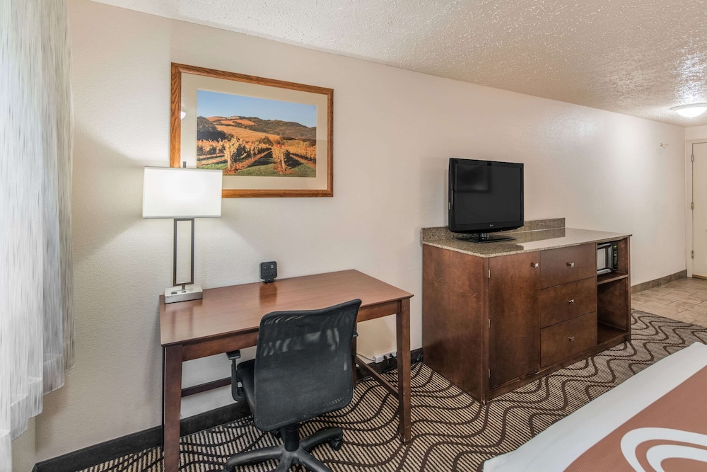 Quality Inn and Suites Downtown Walla Walla, WA 40/49