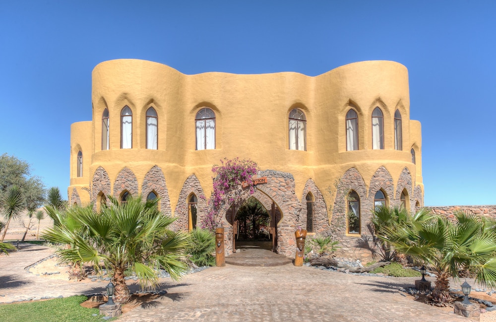 Le Mirage Desert Lodge Spa 1/50