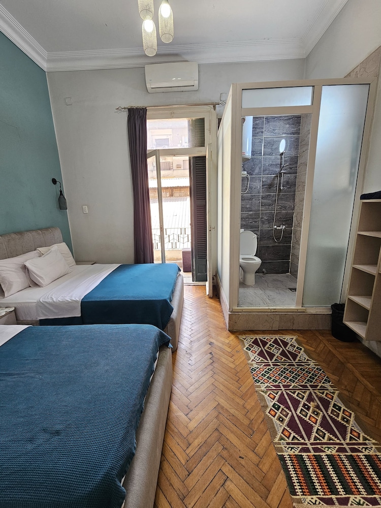 Room at Cheers hostel Cairo, CAIRO