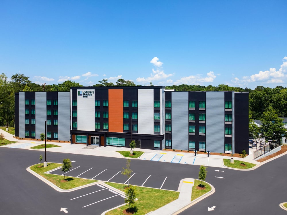 LivSmart Studios by Hilton Columbia Greystone 33/41