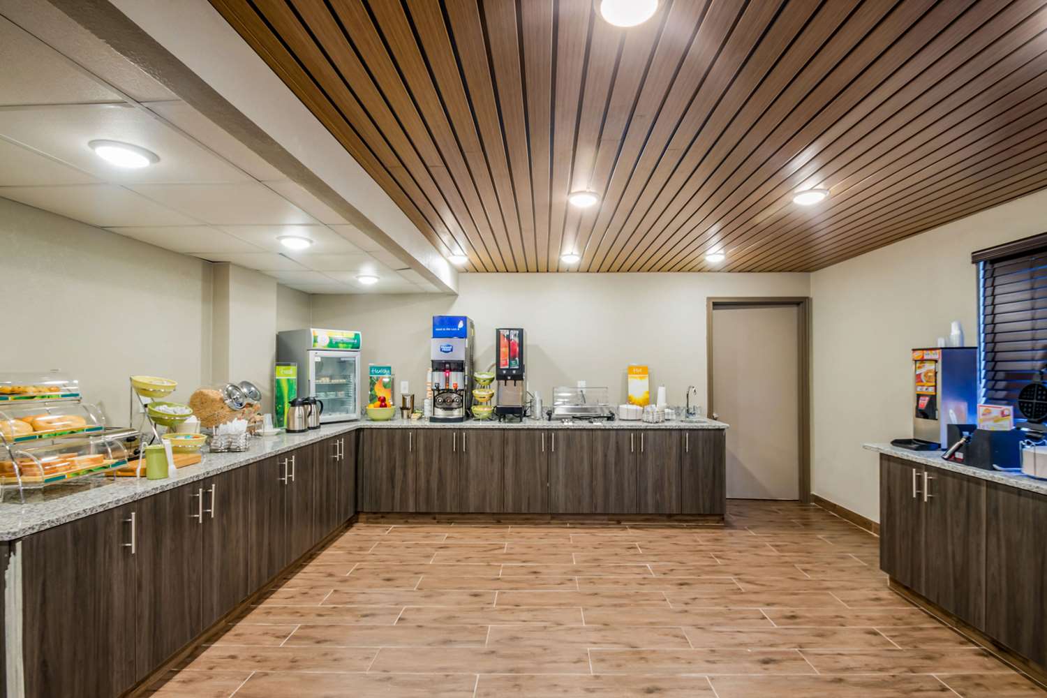 AmericInn by Wyndham Madison WI 3/14