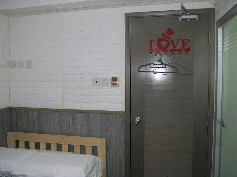 Majestic 7 Guest House 45/66