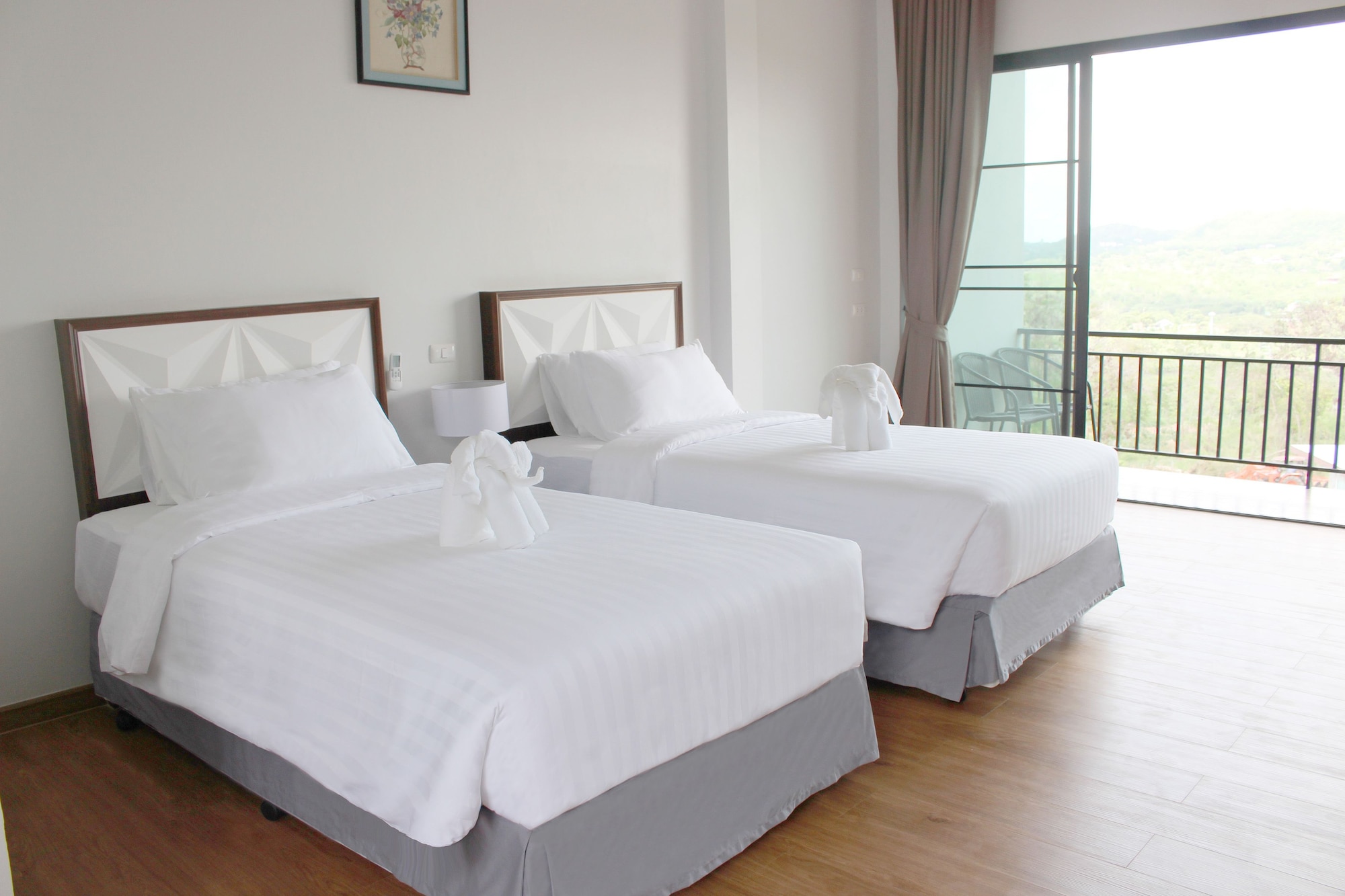 STANDARD, TWIN BEDS