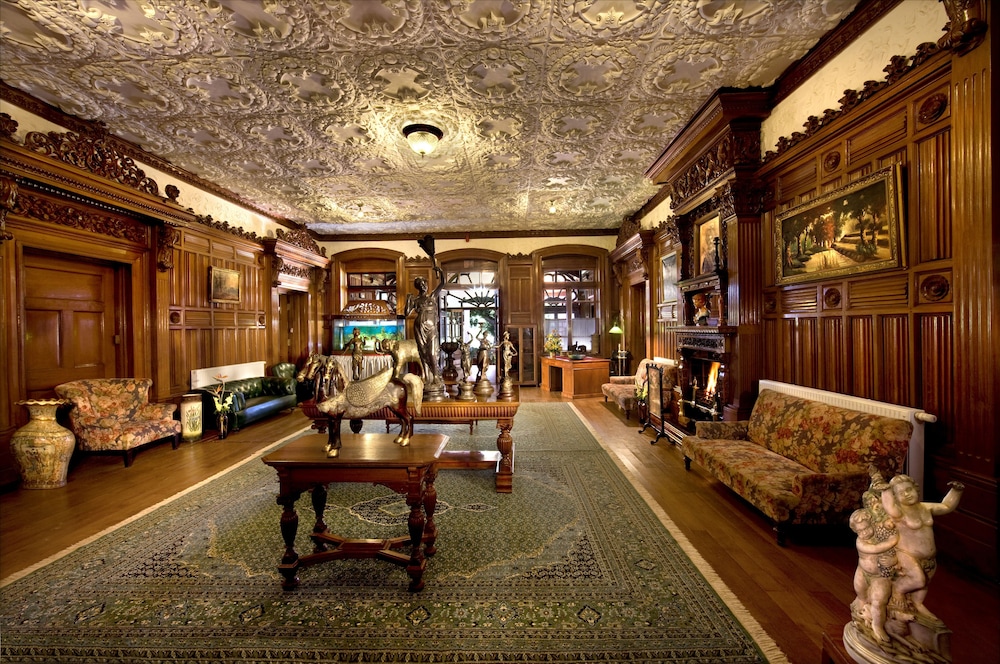 Welcomheritage Ferrnhills Royale Palace 19/40