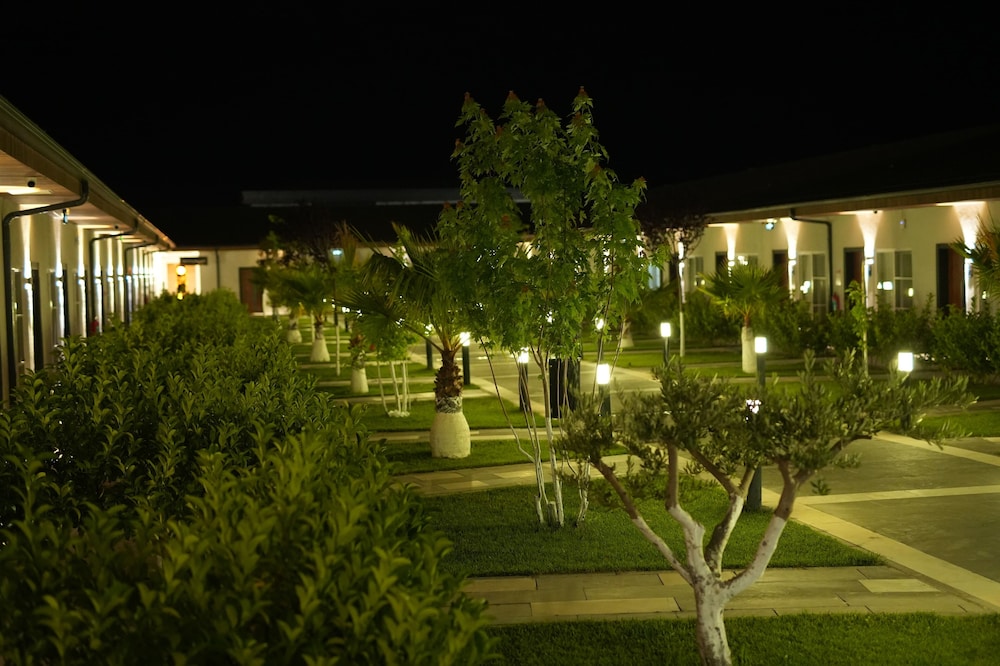 Expo Garden Hotel 38/50