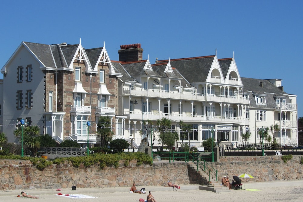 Ommaroo Hotel in ST HELIER JERSEY - UK