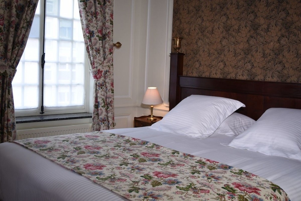 HOTEL DE WARENGHIEN 3/27