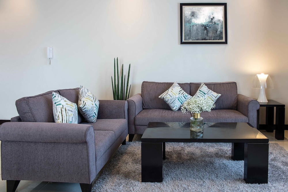 Loumage Suites Spa Seef 44/70