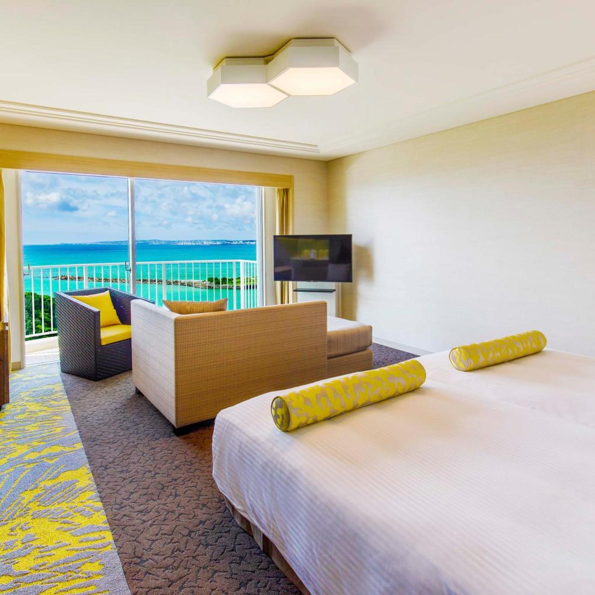Twin Beds, East Wing, High Floor