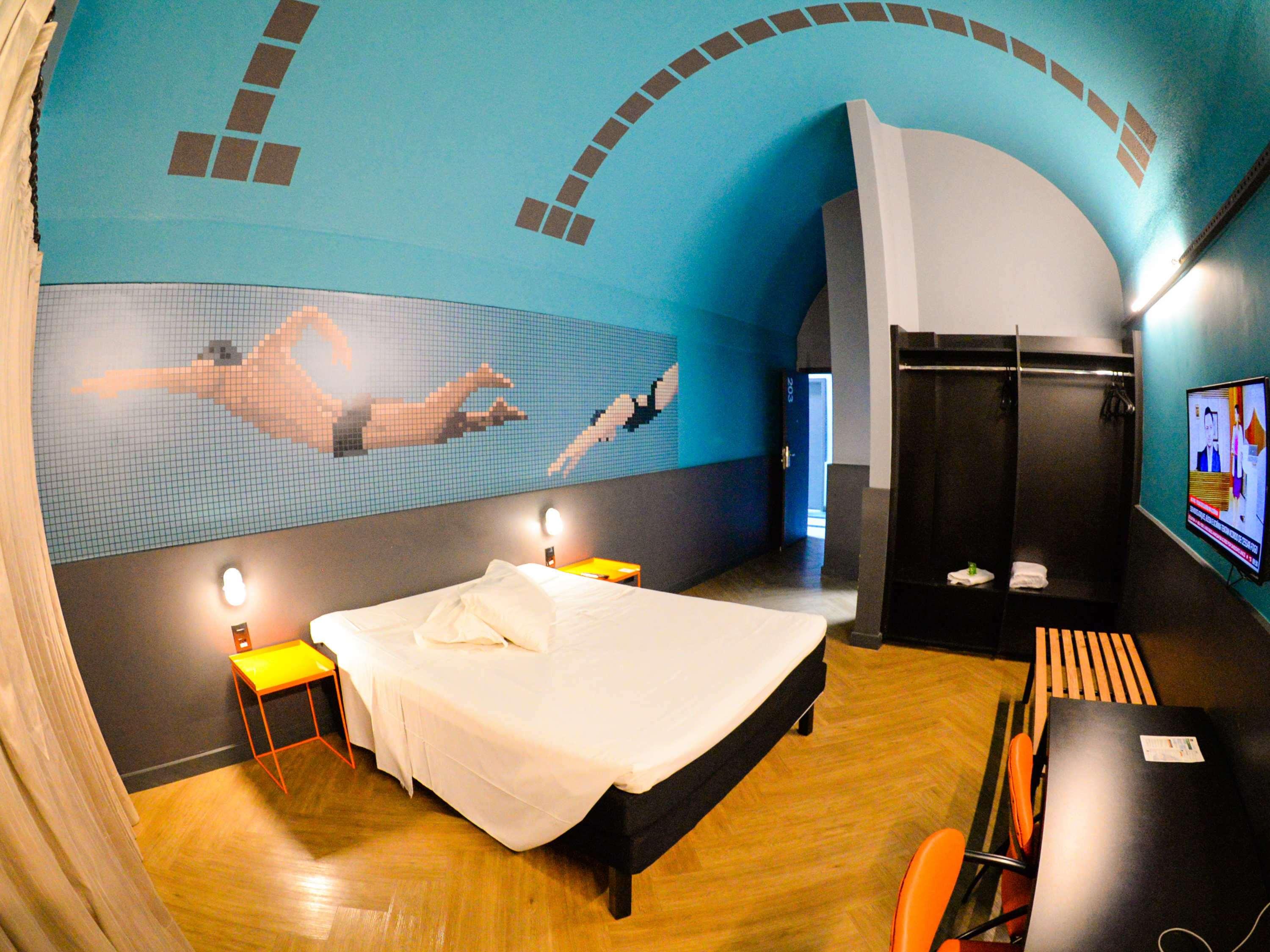 rooms
