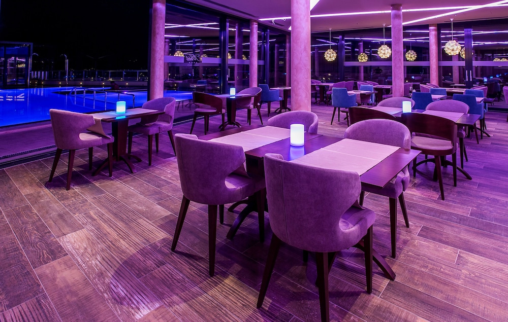 HOTEL PLAZA DUCE 34/50