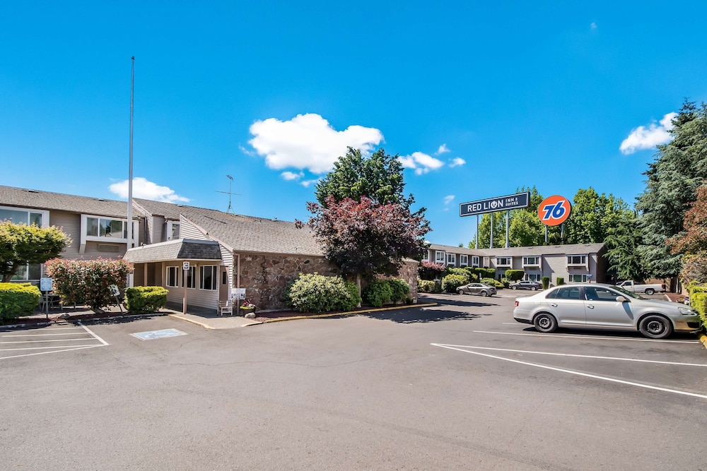 Red Lion Inn Suites Vancouver 1/53