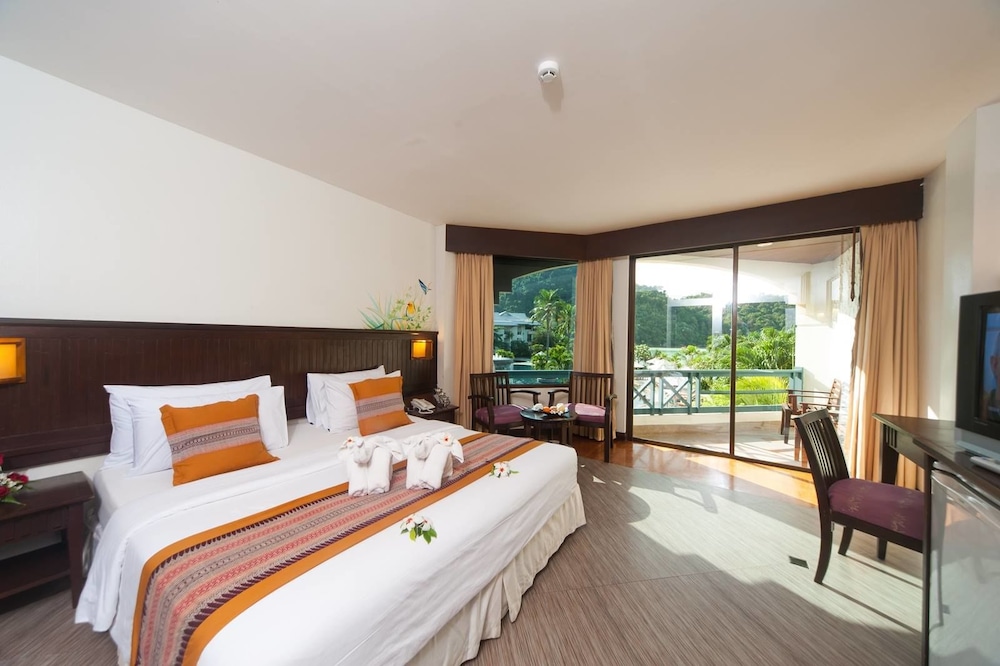 Phi Phi Island Cabana Hotel 16/69