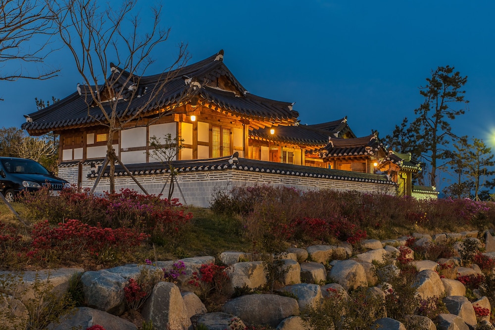 Youngsanjae Hanok Hotel 6/44