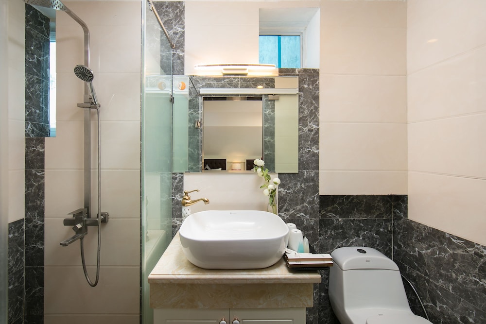 Trang Trang Premium Hotel 67/70