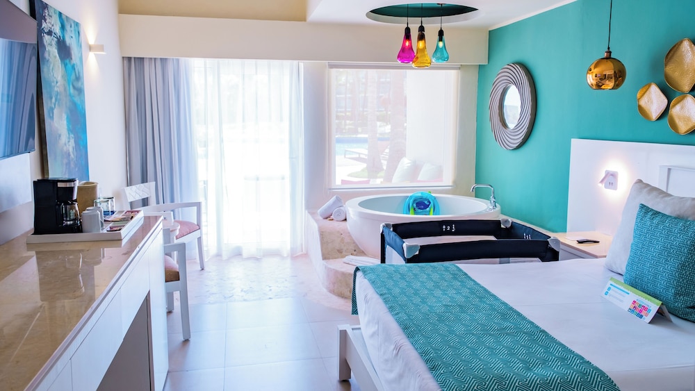 Iberostar Selection Riviera Cancun 50/63