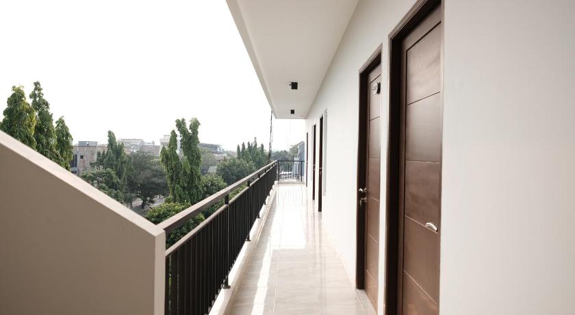 RedDoorz near Taman Palem 29/45