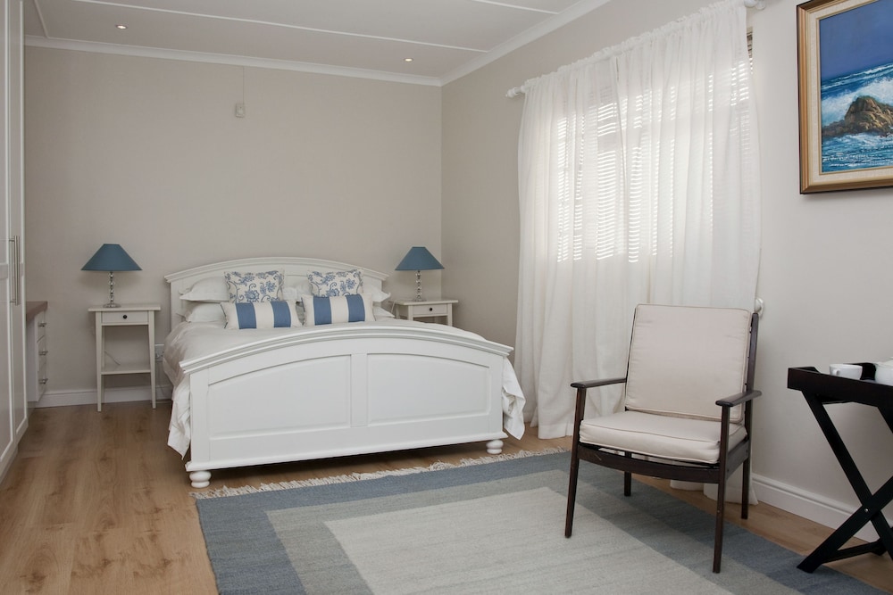 Penguino Guest House 9/20