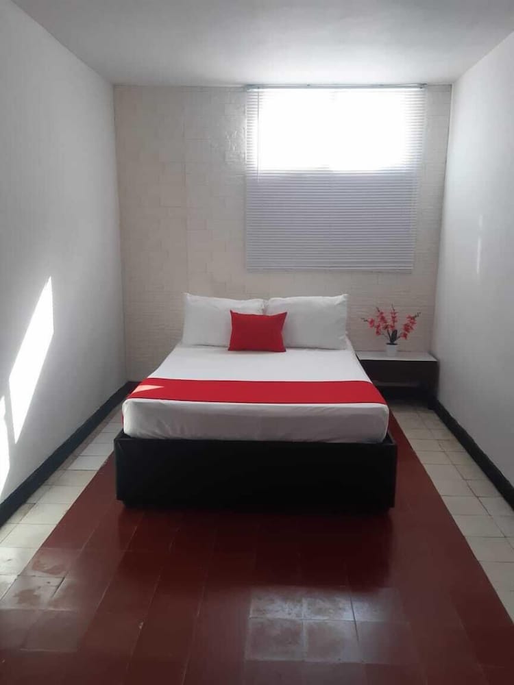 ECONOMY, DOUBLE BED