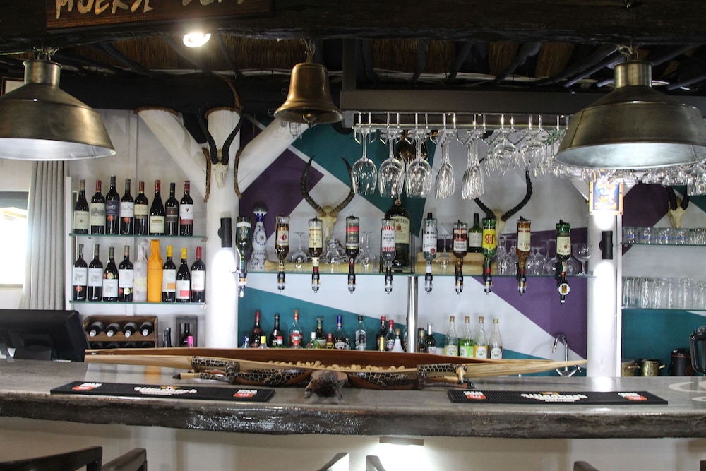 Lapa Lange Game Lodge 36/48