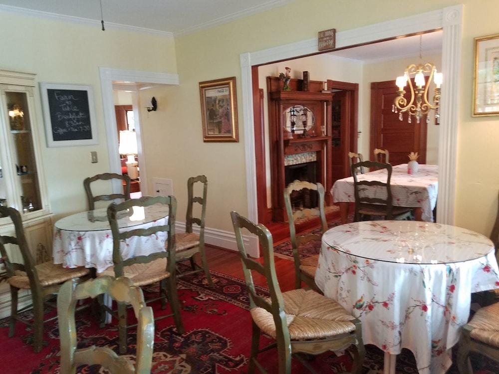 Grandview Bed and Breakfast Mount Dora 49/62