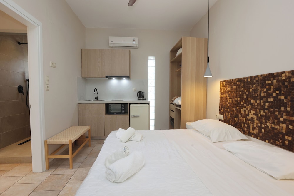 Ventoura Studios & Apartments 9/41